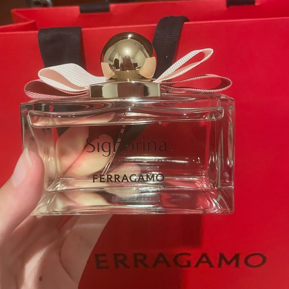Salvatore Ferragamo Signorina Perfume 3.4oz